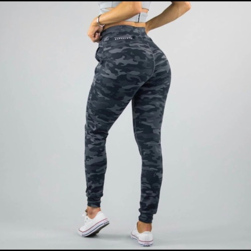 Alphalete Camo grey joggers Small